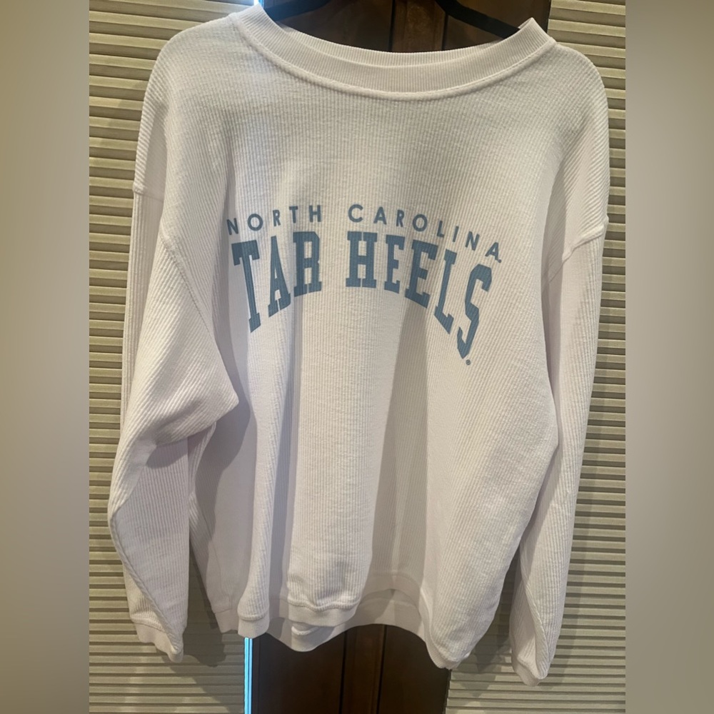 Never worn Chik-a-dee UNC Tar Heels waffle top